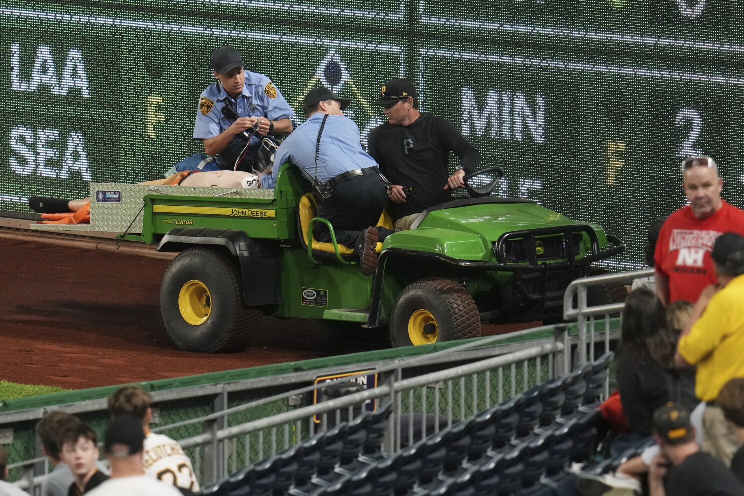 Man who fell from 21-foot wall at PNC Park during Pirates game in critical condition