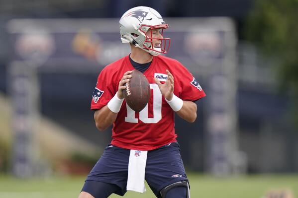 Mac Jones Patriots debut: How New England QBs Tom Brady, Drew