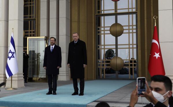 Israel's President Visits Turkey in Sign of Thawing Relations - The New  York Times