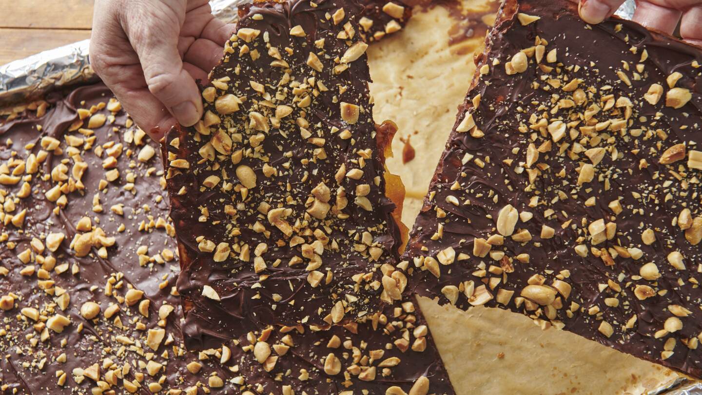 Подобният на карамел Matzo Buttercrunch се превърна в нова класика сред десертите за Пасха
