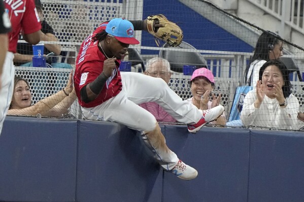 Slumping Berti's 2-Run Single Lifts Miami Marlins Over Philadelphia  Phillies – NBC 6 South Florida