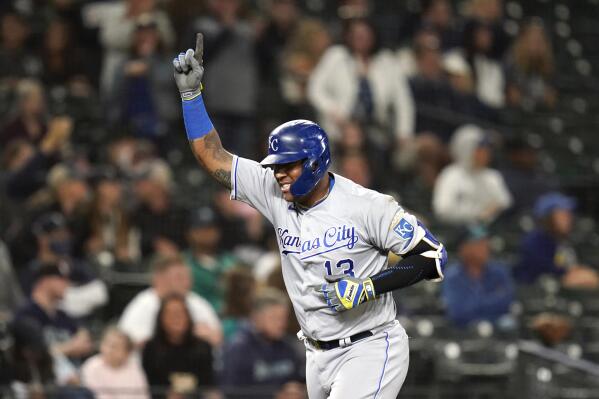 Olivares, Rivera homer, Royals top Tigers 7-4, take 2 of 3