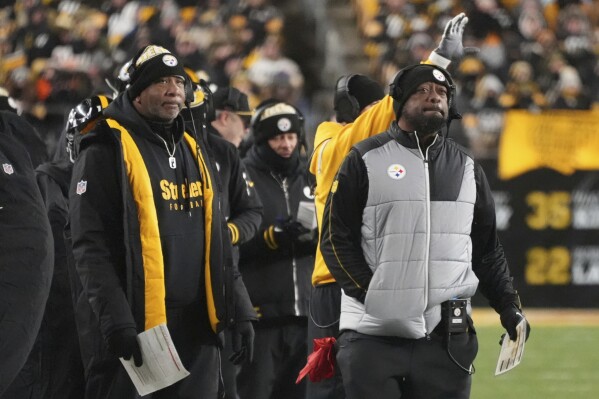 For the first time in a decade, AFC North rivals Pittsburgh and Baltimore  clash in the postseason | AP News