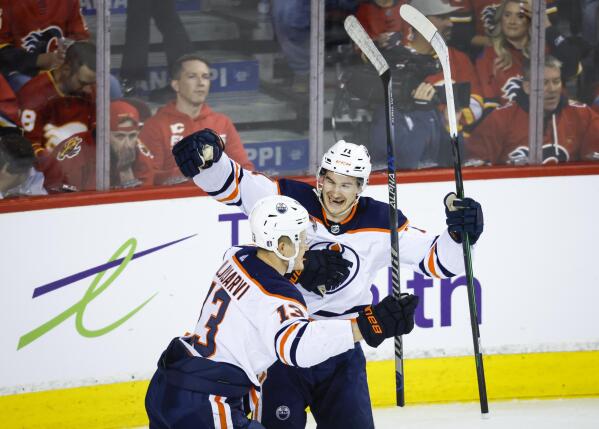 McDavid nets hat trick, leads Oilers' decisive win over Flames in
