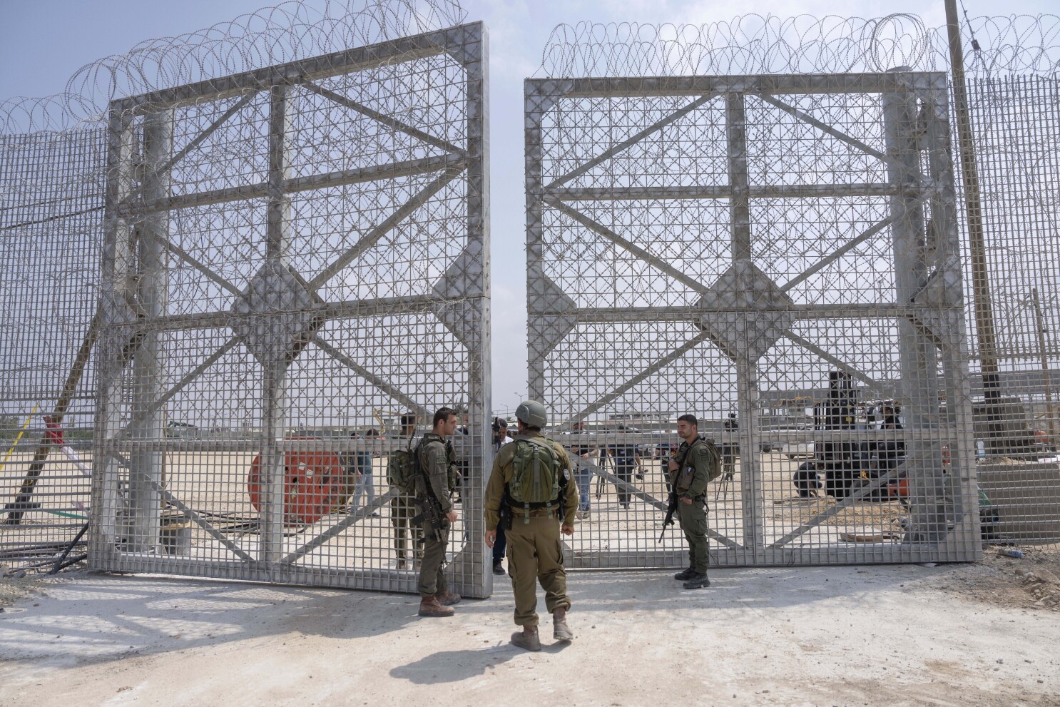 Netanyahu mulls plan to empty northern Gaza of civilians and cut aid to those left