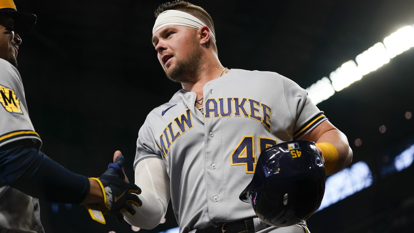 Brewers Have Had Previous Interest In Luke Voit - MLB Trade Rumors