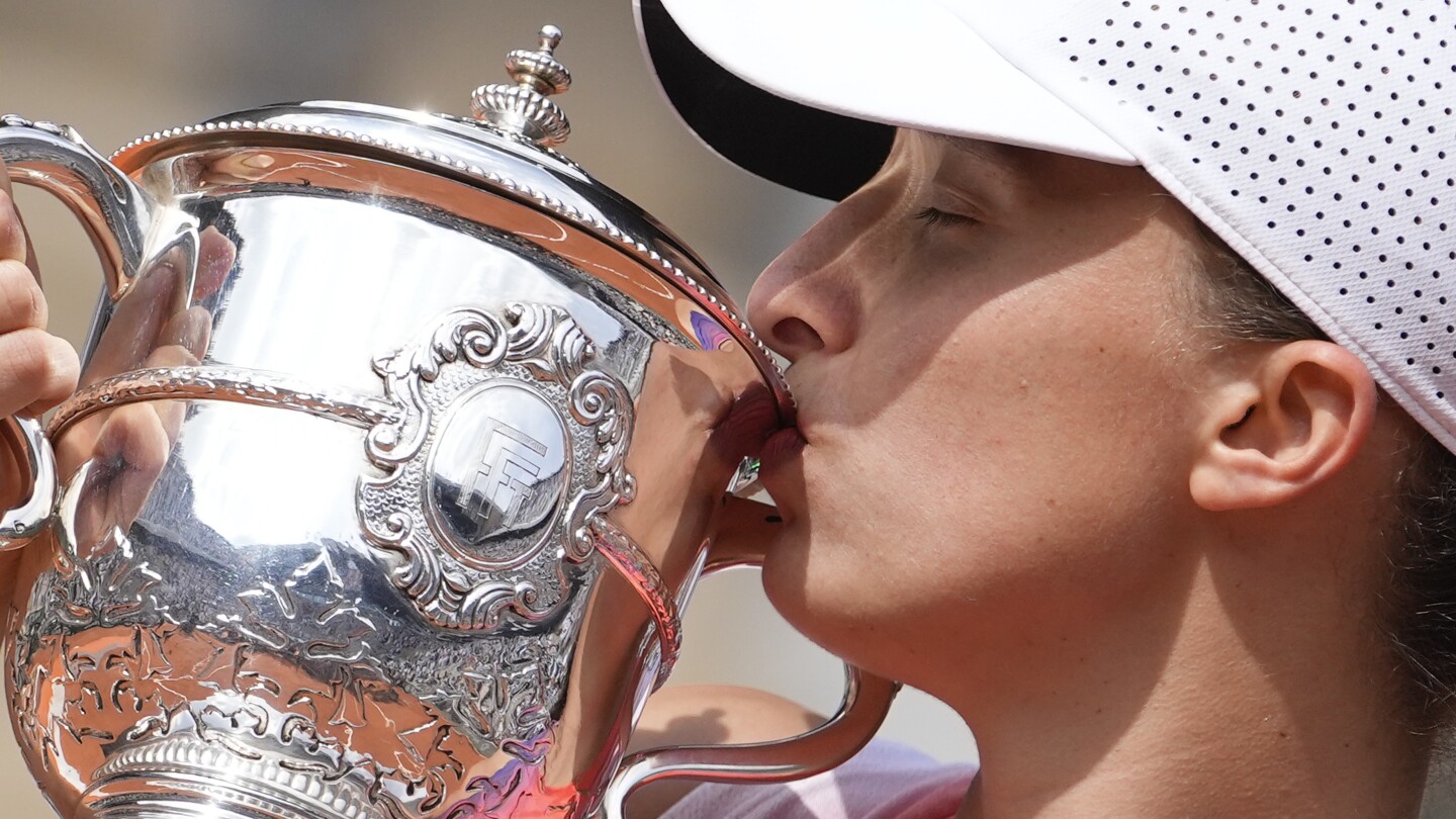 Ига Святек отново царува на Откритото първенство на Франция с „The One Where She Wins Her Fifth Grand Slam“