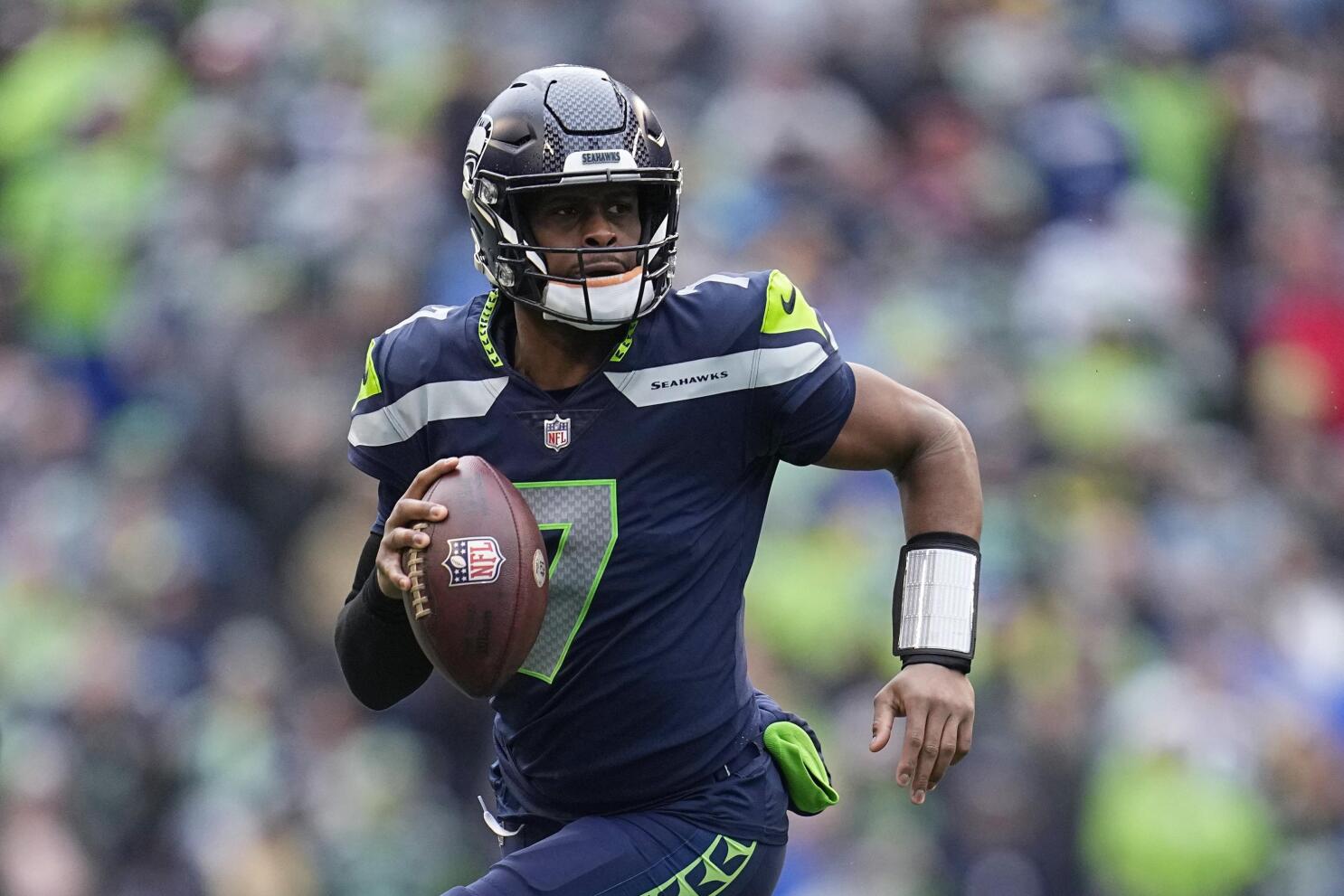 Seahawks run it back with Geno Smith