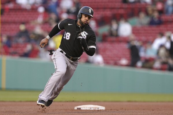 Mercedes homers, White Sox complete sweep over Red Sox