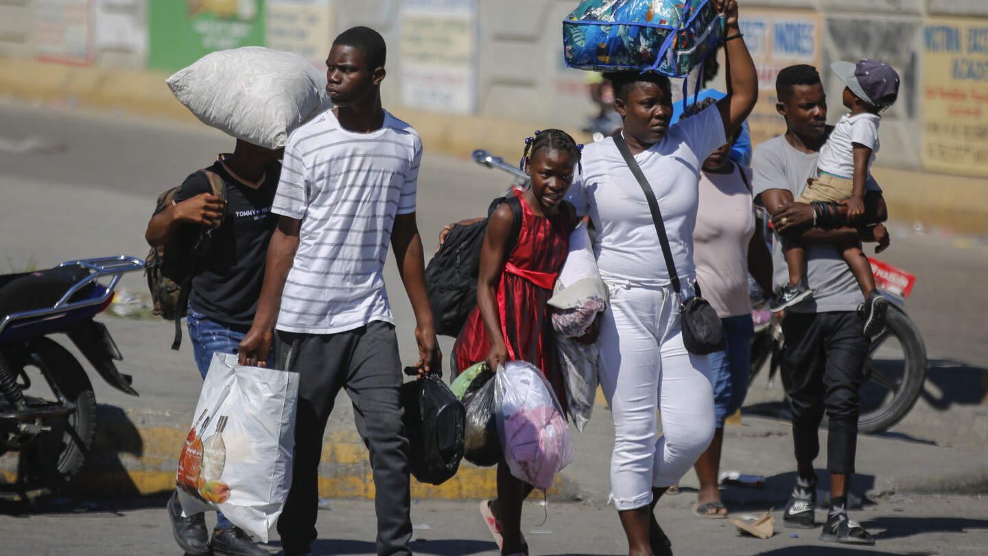 Насилието между бандите нараства до безпрецедентни нива в Хаити, казва пратеникът на ООН