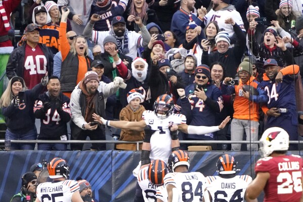 Justin Fields throws for a TD, runs for another score, leading the Bears  past Cardinals 27-16 | AP News