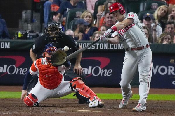 MLB: Realmuto homer lifts Phillies over Astros in Game 1