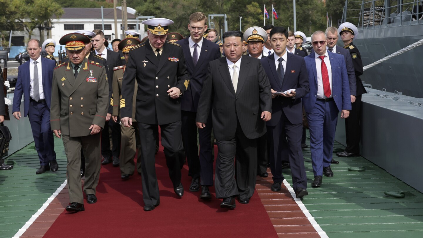 North Korean state media says Kim Jong Un discussed arms cooperation with Russian defense minister-ZoomTech News