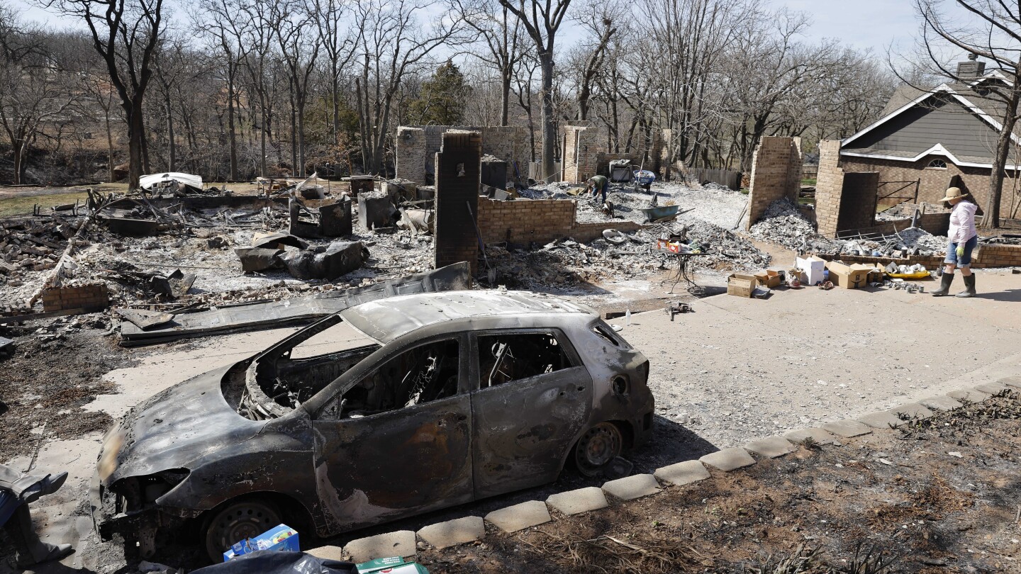 As Oklahoma reels from deadly wildfires, authorities warn of fresh fire threat