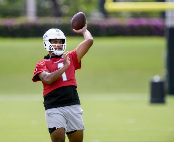 Miami Dolphins QB Tua Tagovailoa speaks out on throwing 3