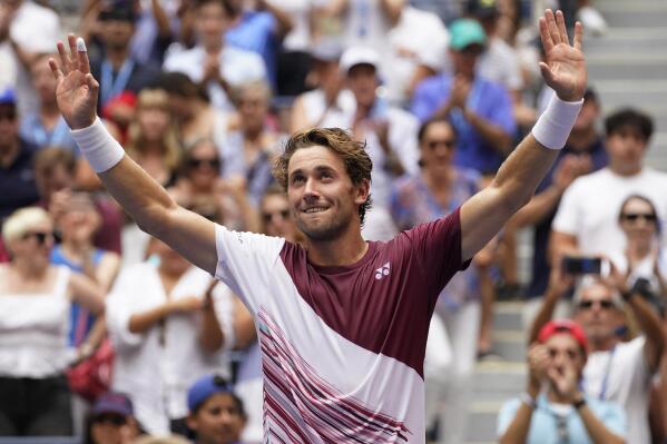 Casper Ruud, of Norway, celebrates after defeating Corentin Moutet, of France, during the fourth round of the U.S. Open tennis championships, Sunday, Sept. 4, 2022, in New York. (AP Photo/Eduardo Munoz Alvarez)