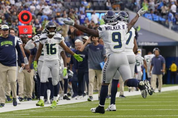 Walker, Goodwin lead Seahawks to 37-23 win over Chargers - Seattle Sports