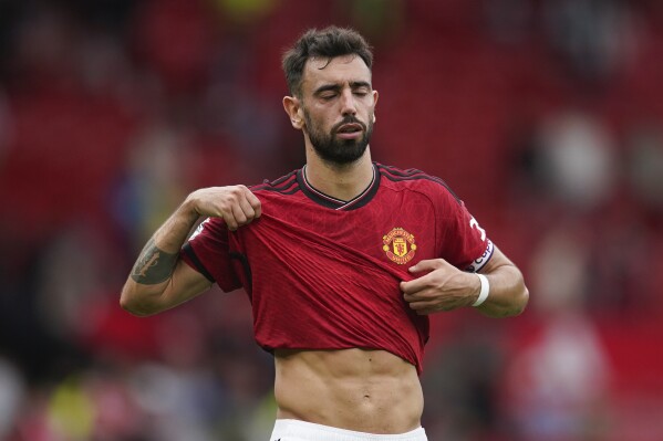 Manchester United's Bruno Fernandes reacts at the end of the English Premier League soccer match between Manchester United and Brighton and Hove Albion at Old Trafford stadium in Manchester, England, Saturday, Sept. 16, 2023. Brighton won 3-1. (AP Photo/Dave Thompson)