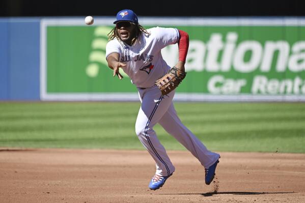 Jose Berrios leads Twins to fourth straight win in return