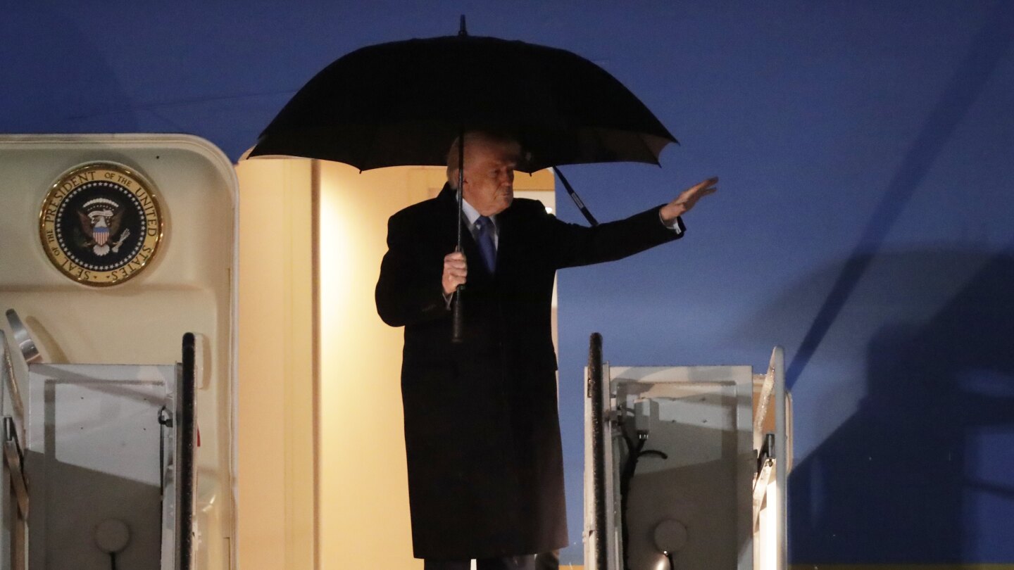 Atualizações ao vivo: Ordens de deportação de Trump sob escrutínio pelos tribunais
 #ÚltimasNotícias