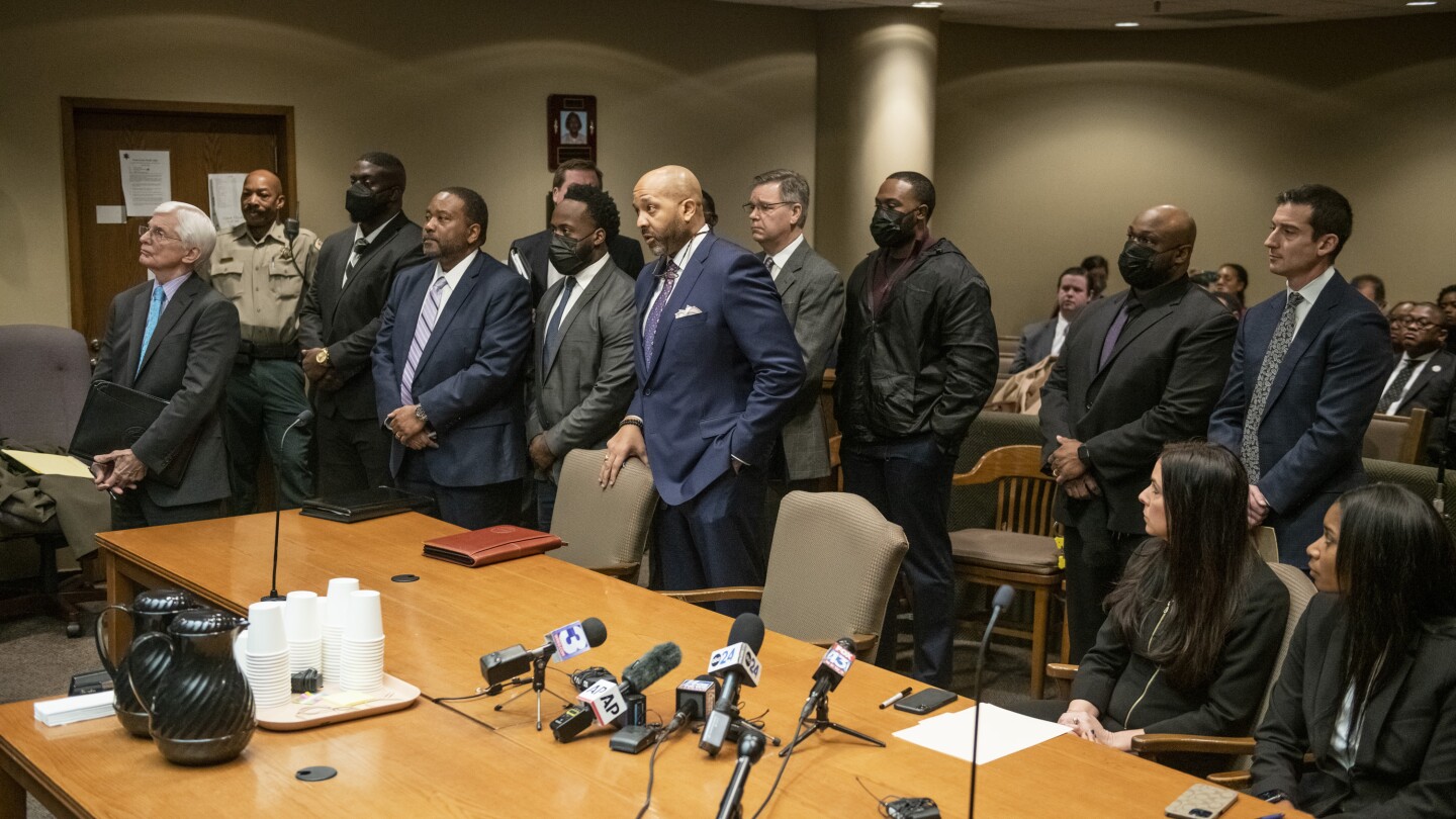 Former Memphis officers to face second trial in beating death of Tyre Nichols