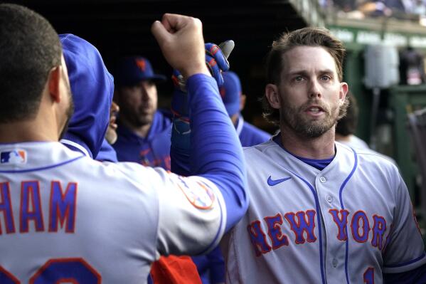 Jeff McNeil's solo homer gives Mets series victory over Cubs