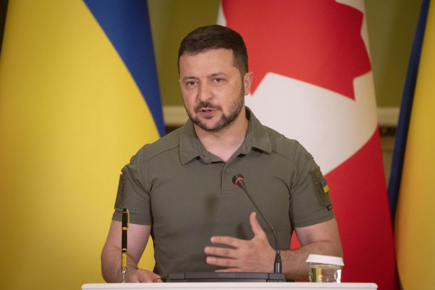 Zelensky's Announcement of Counteroffensive's Delay Stirs Debate