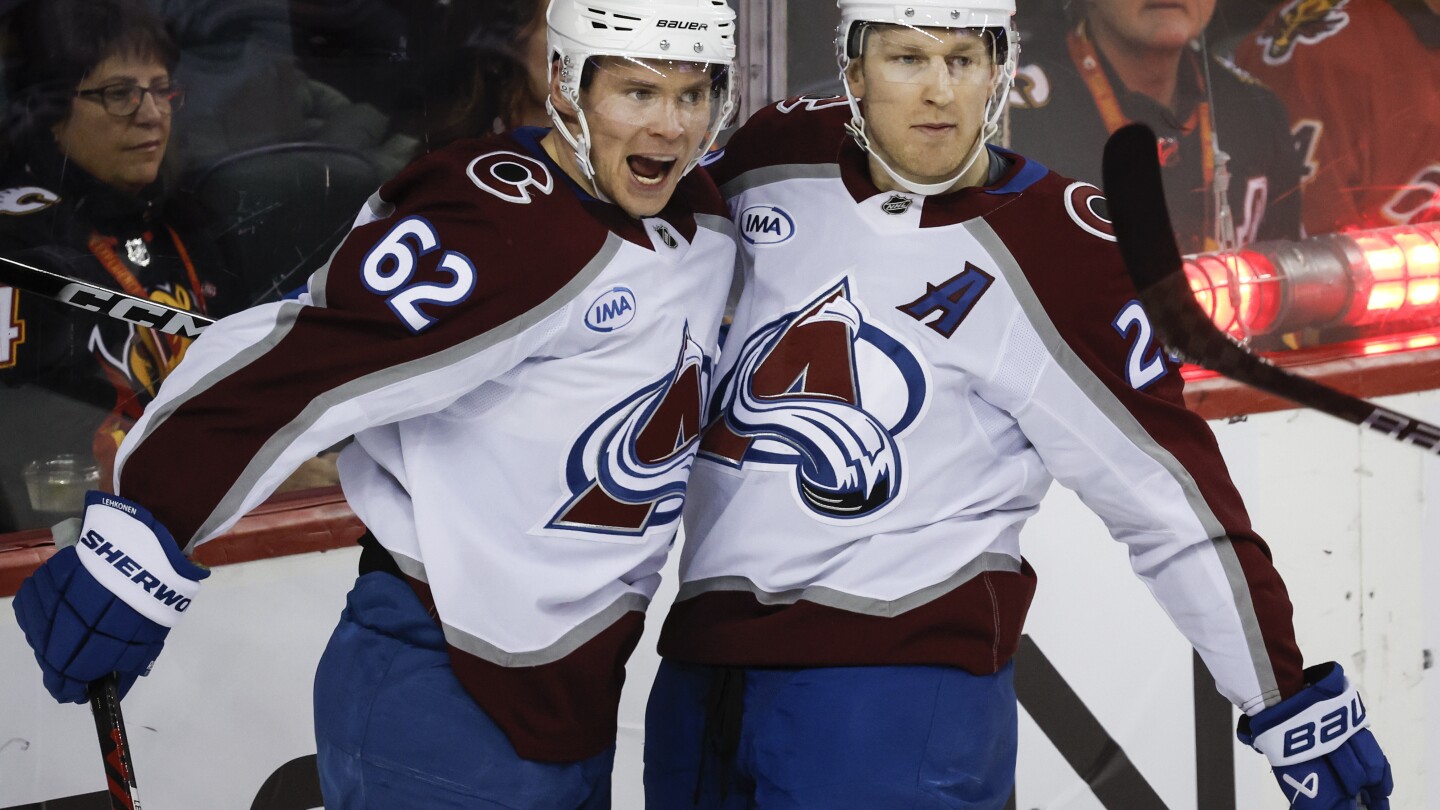 Avalanche tops Oilers 5-4, MacKinnon, Makar shine