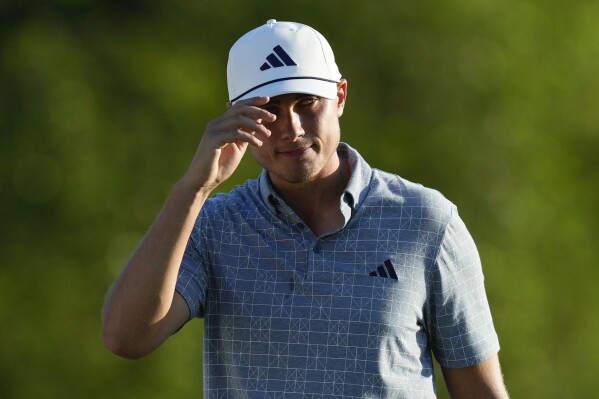 Ludvig Aberg, of Sweden, waves after his final round at the Masters golf tournament at Augusta National Golf Club Sunday, April 14, 2024, in Augusta, Ga. (AP Photo/David J. Phillip)