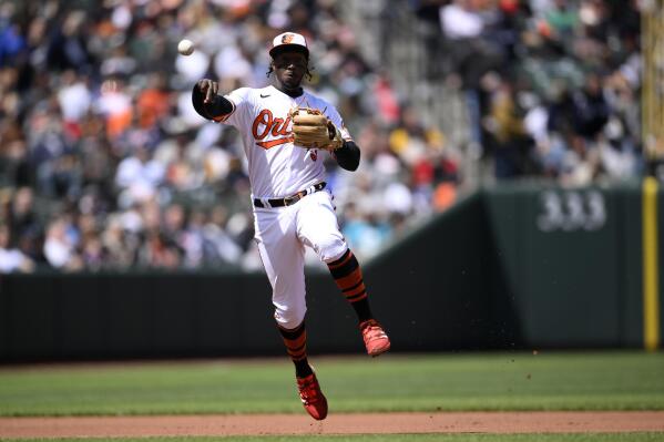 Orioles score 5 in 8th to beat Yankees 5-0