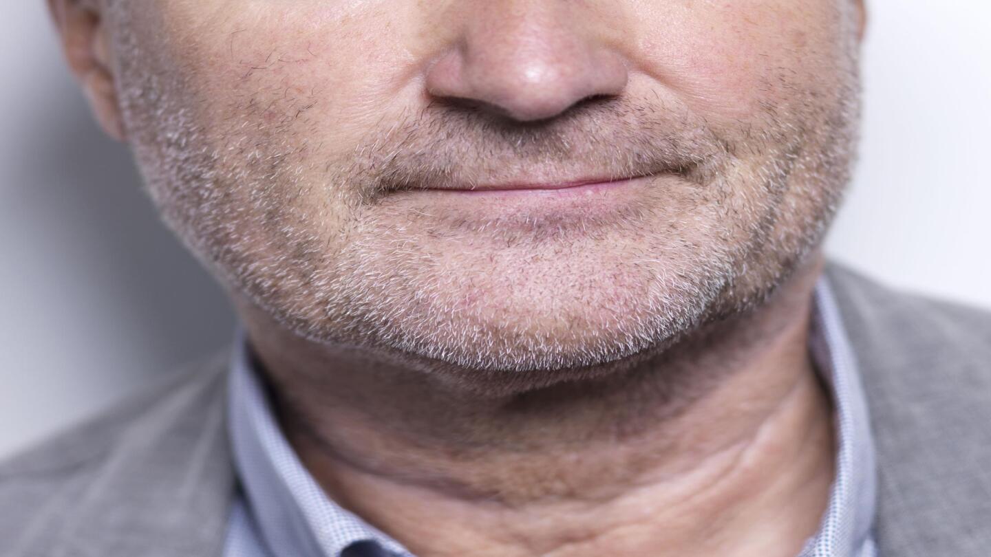 Phil Collins menyumbangkan artefak revolusi ke Alamo