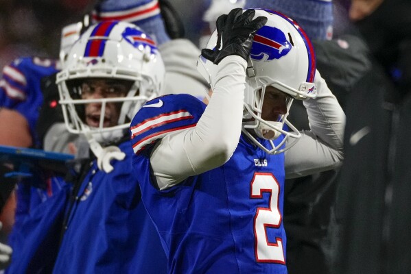 Bills have a familiar feeling, eliminated by the Chiefs in playoffs for  third time in four years | AP News