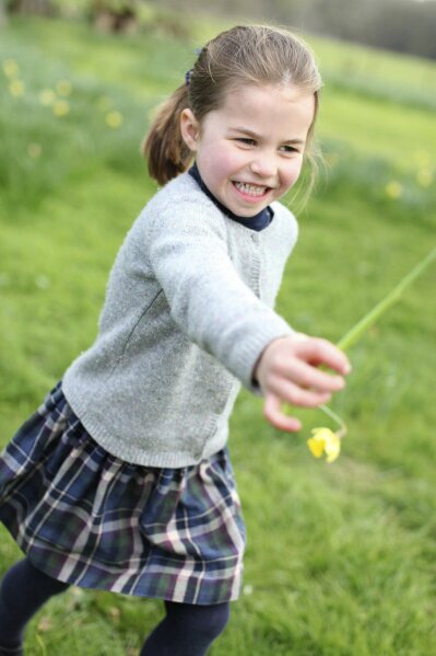 These New Photos of Princess Charlotte Were Taken by Kate