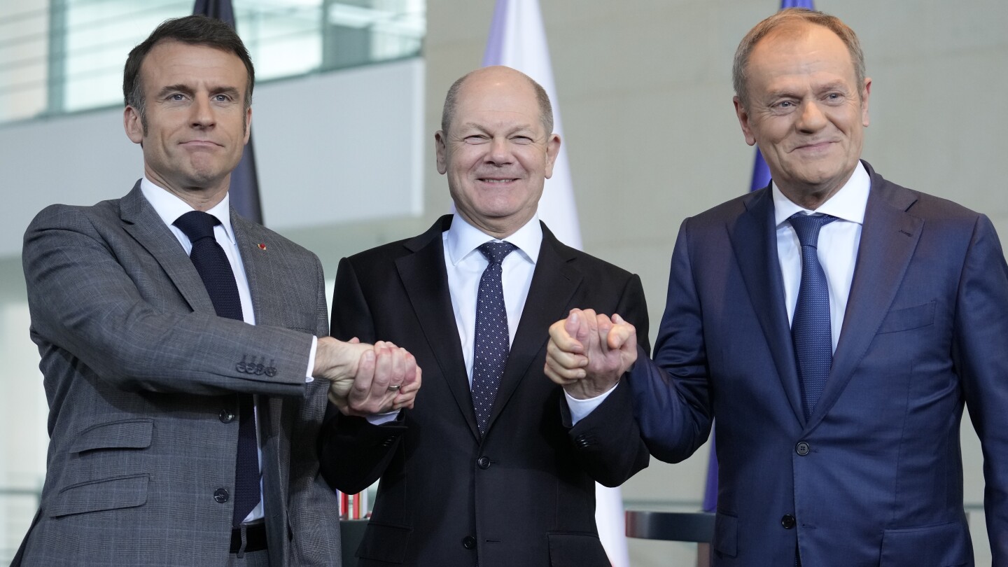 Na znak jedności Niemcy, Francja i Polska przysięgają zakup większej ilości broni dla Ukrainy