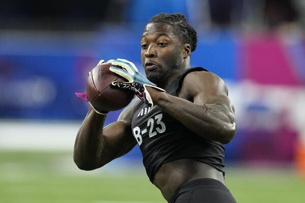 The NFL scouting combine drills that matter for NFL success by offensive  position, NFL Draft