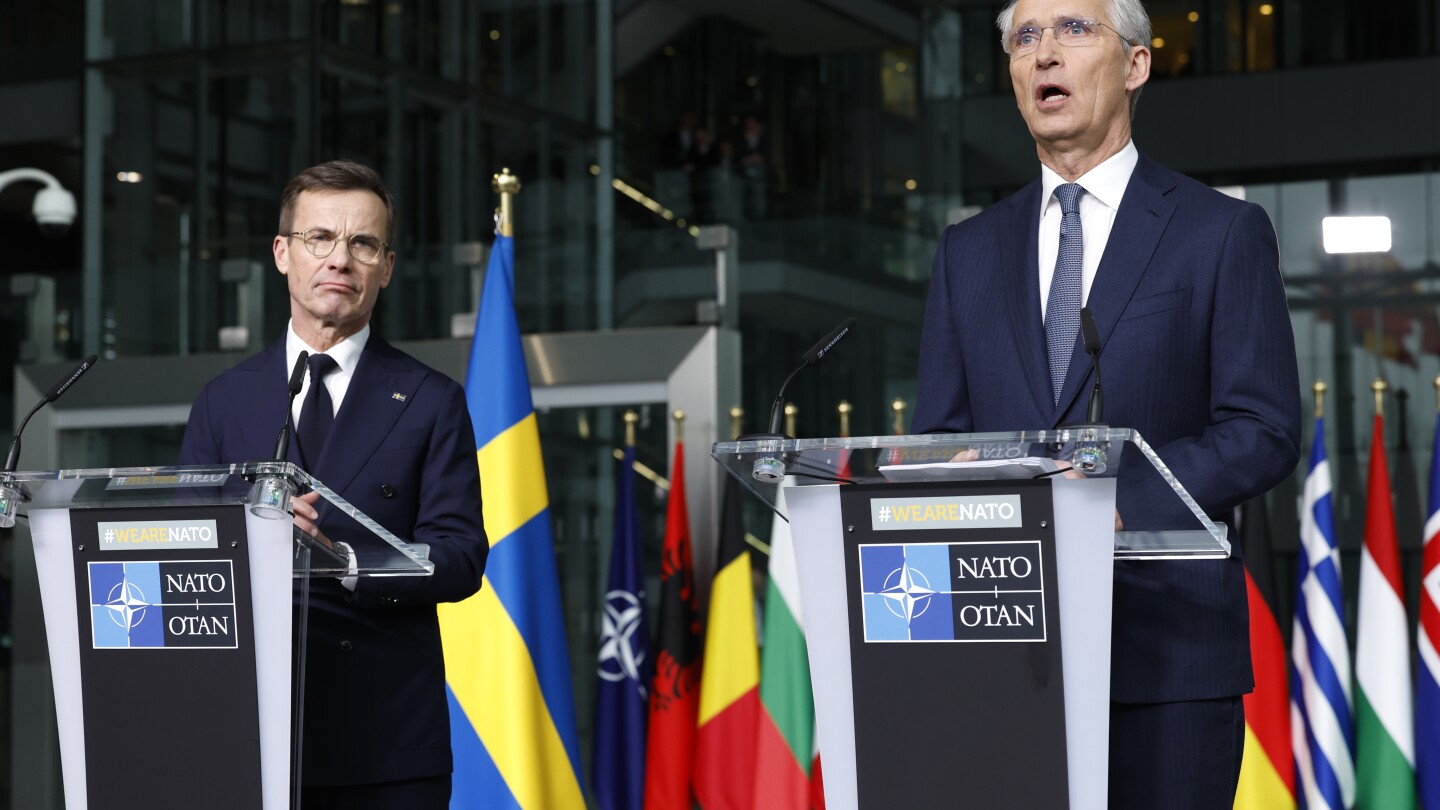 Знамето на Швеция беше издигнато в централата на НАТО, утвърждавайки мястото й на 32-ия член на алианса