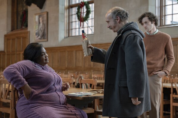 This image released by Focus Features shows Da'Vine Joy Randolph, from left, Paul Giamatti and Dominic Sessa in a scene from 