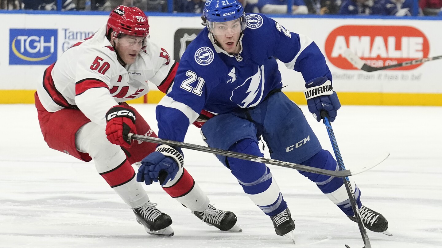 Lightning Defeat Hurricanes 3-2, Snap Losing Streak