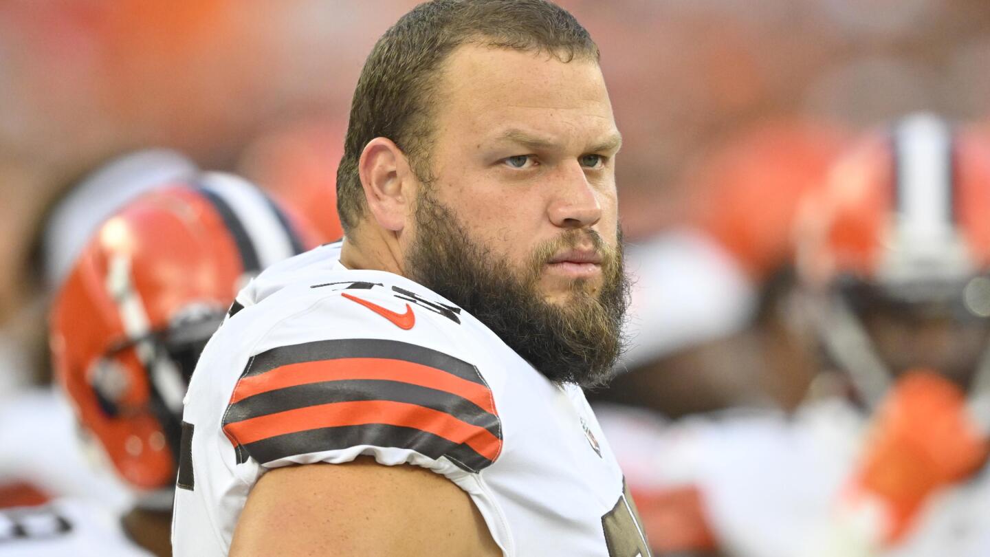 Player Spotlight: Joel Bitonio