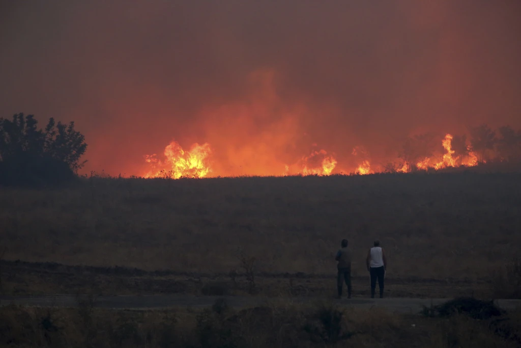 incendios - Incendios forestales en el mundo. Alimentados por el cambio climático... - Página 3 ?url=https%3A%2F%2Fassets.apnews