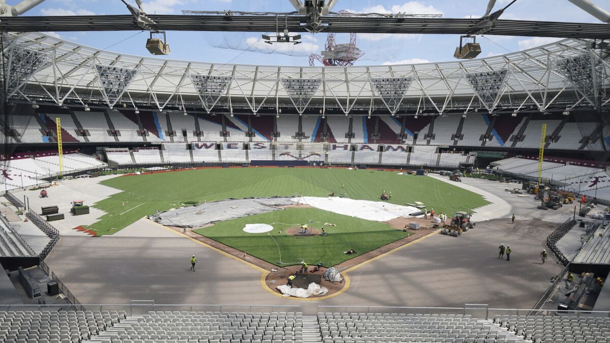 MLB pushing back fences for Cardinals-Cubs series in London - ESPN