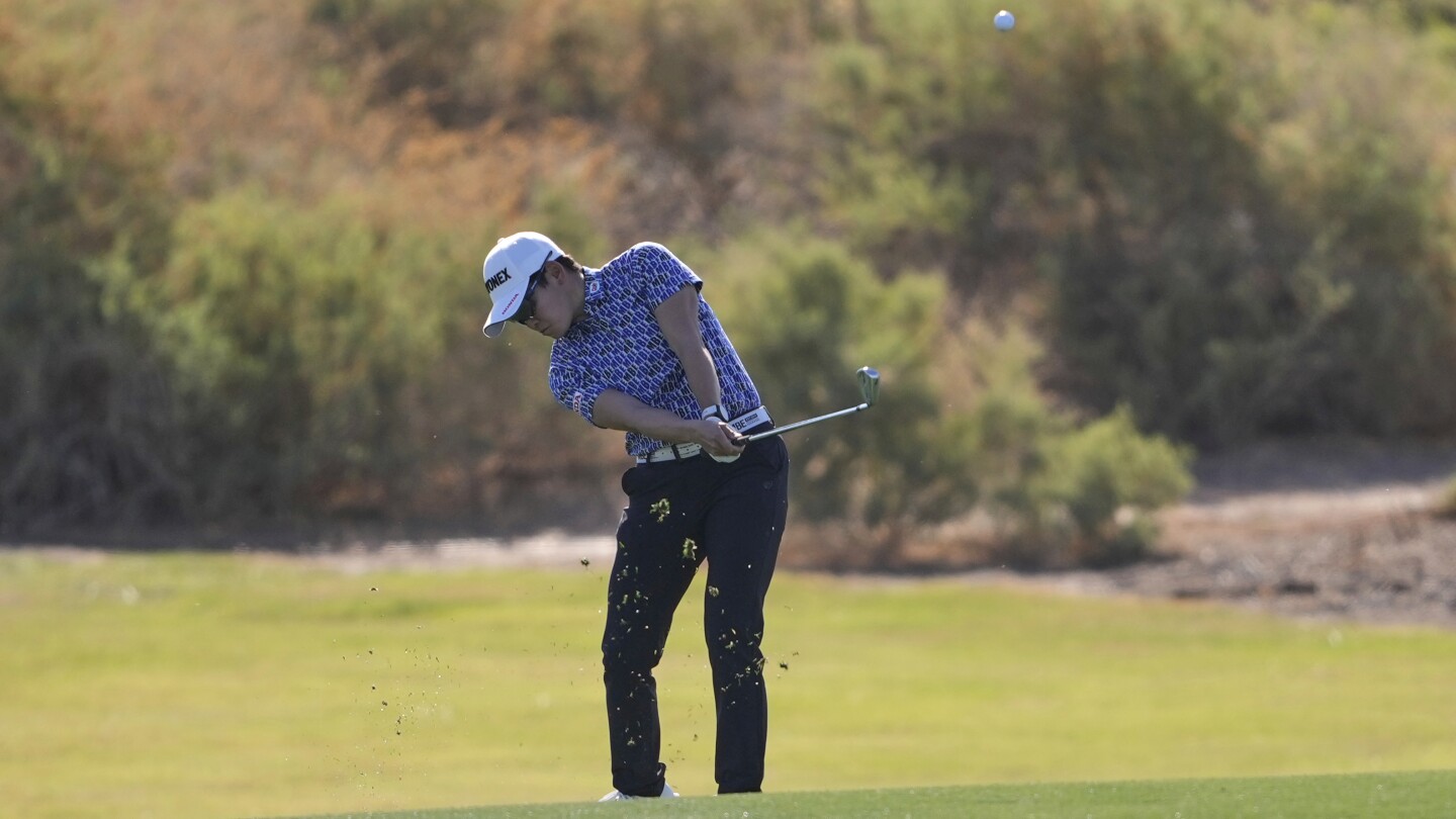 Akie Iwai shoots 64 playing alongside twin sister for share of the LPGA Tour lead at El Caballero