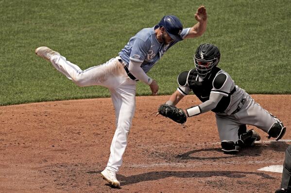 Chicago White Sox split doubleheader vs. Kansas City Royals