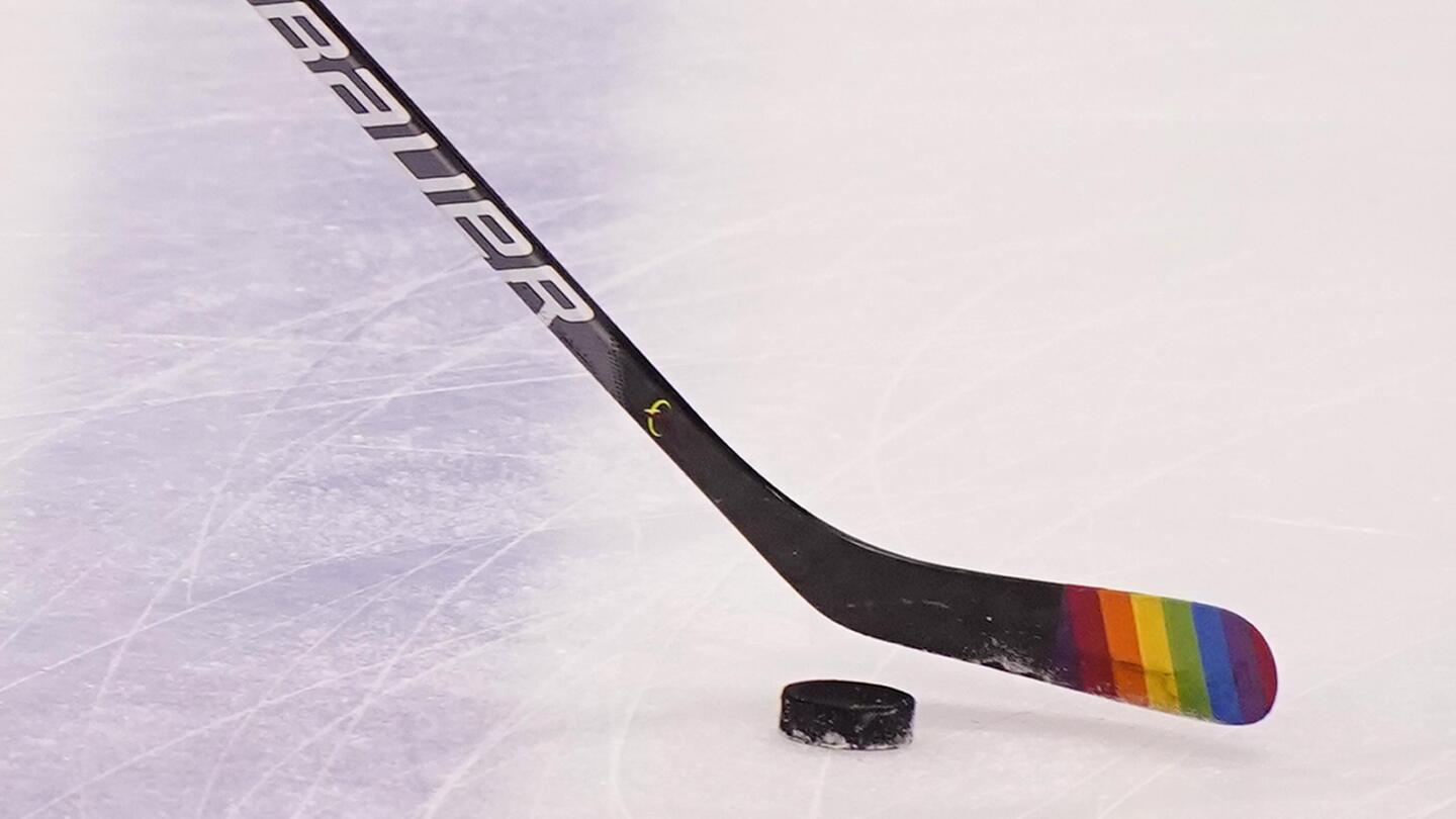 Why Do Hockey Players Tape Their Legs? 1 Good, Simple Reason
