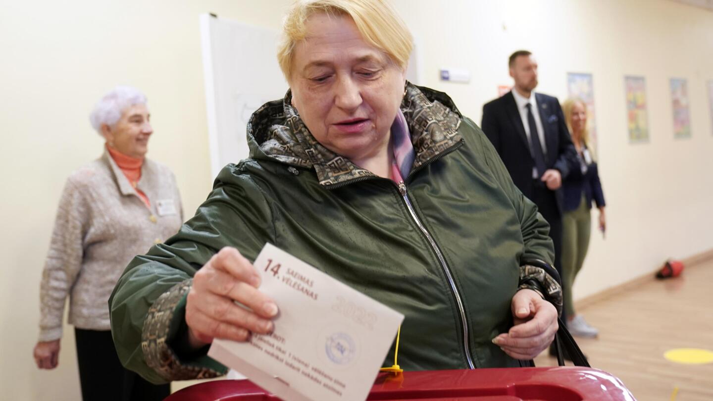 Paredzams, ka valsts vēlēšanās uzvarēs centristi Latvijā