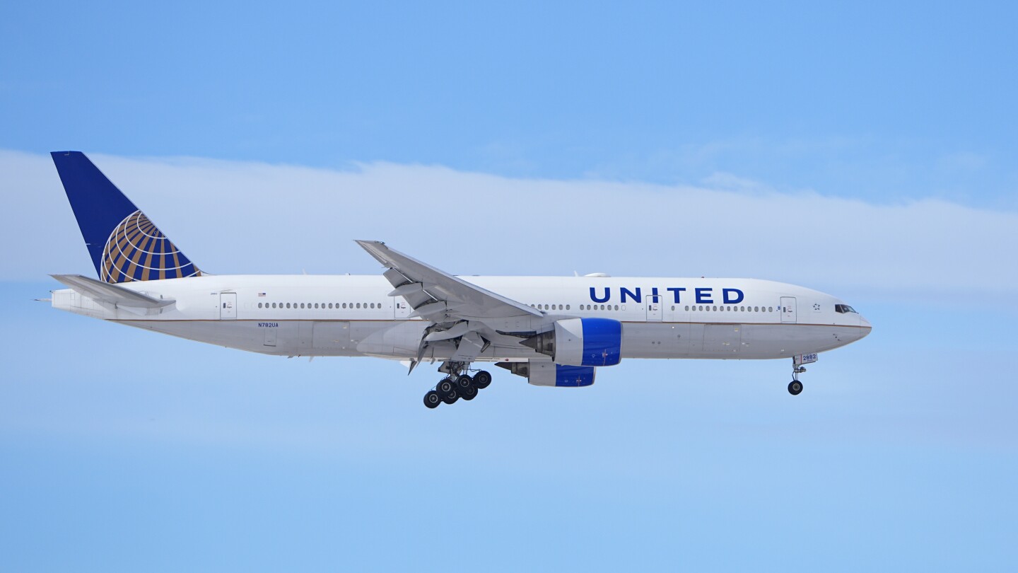 Главният изпълнителен директор на United Airlines казва че е разочарован