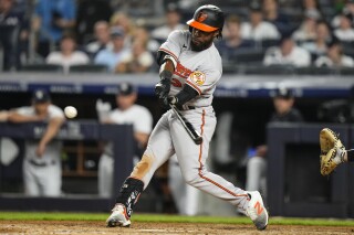 Orioles OF Cedric Mullins leaves game in 2nd inning with right quadriceps  tightness