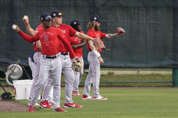 Chris Sale injury: Red Sox ace has rib stress fracture, to miss Opening Day