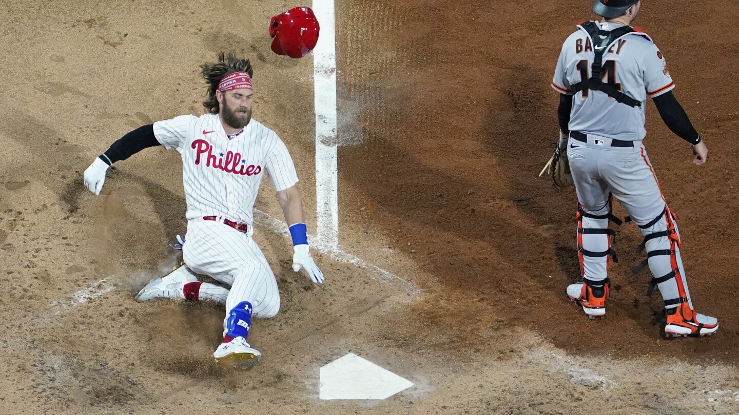 Bryce Harper inside-the-park home run lifts Phillies over Giants in NL Wild  Card matchup