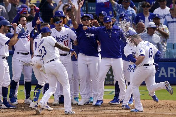 Dodgers' Max Muncy hits walk-off grand slam to sweep Phillies - True Blue LA